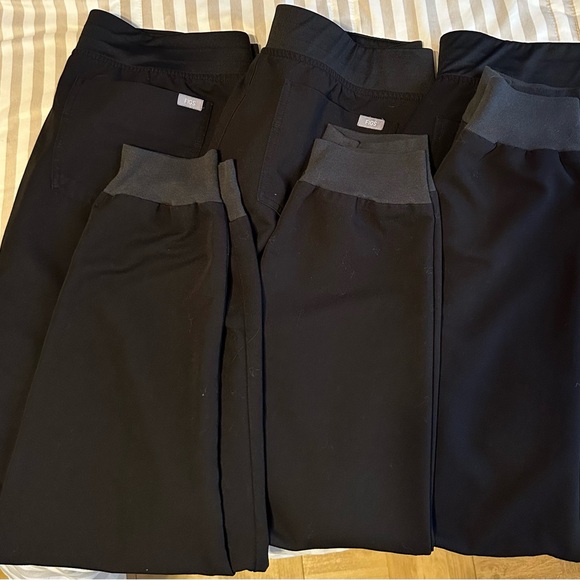 Figs Large Black scrub bundle - Picture 11 of 15